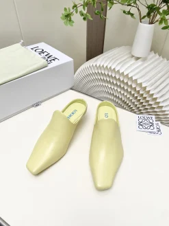 LOEWE Slides & Slippers Leather (Light Yellow) EU34-41 B60202606031718119