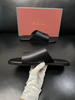 LORO PIANA Slides & Slippers Leather (Black) EU39-44 A8020260603179199