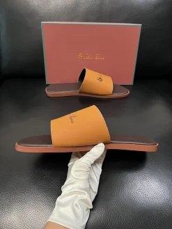 LORO PIANA Slides & Slippers Leather (Brown-Tan) EU39-44 A8020260603180299