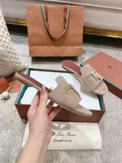 LORO PIANA Slides & Slippers Suede (Beige-Brown) EU33-42 B20202606031816109