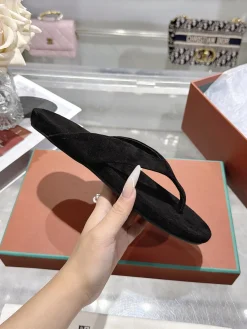 LORO PIANA Slides & Slippers Suede (Black) EU35-42 B20202606031817109
