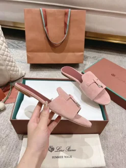 LORO PIANA Slides & Slippers Suede (Pink) EU33-42 B20202606031827109
