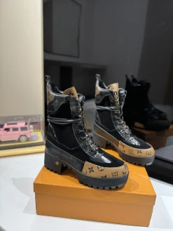 Alternative view of LV Boots & Booties Canvas Leather EU34-43 B60202606031937119