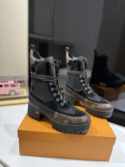 Alternative view of LV Boots & Booties Leather-Canvas (Black-Brown) EU35-41 B60202606031934119