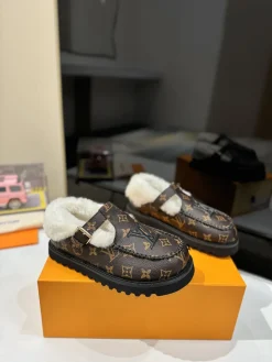 LV Flats & Loafers Canvas-Fur (Brown-White-Black) EU35-42 B60202606031944119