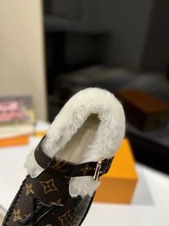 Alternative view of LV Flats & Loafers Canvas-Fur (Brown-White-Black) EU35-42 B60202606031944119