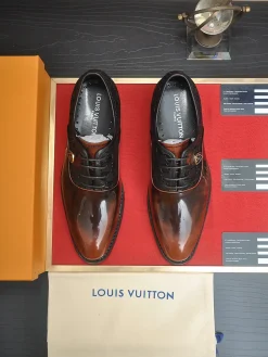 Alternative view of LV Formal Shoes Leather (Brown-Black) EU38-45 B40202606031988109