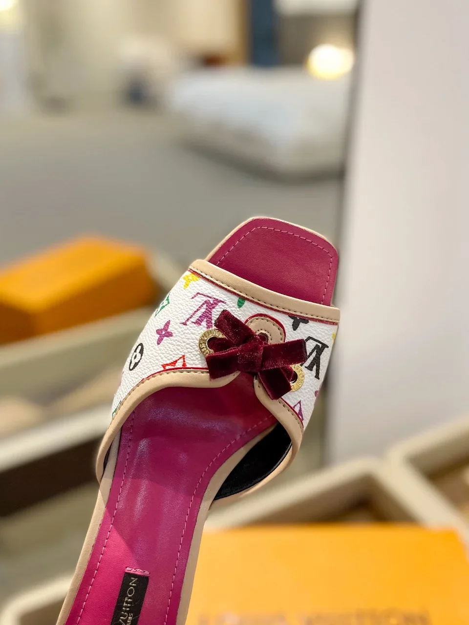 LV Sandals & Mules Leather (White-Pink-Red-Green-Yellow-Purple-Brown) EU34-42 B90202606032095129 - Image 7