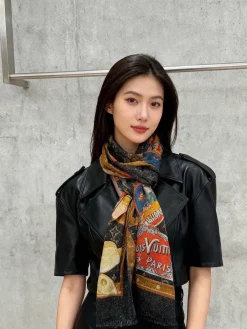 LV Scarves & Twilly A9520260602075889