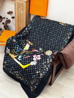 Alternative view of LV Scarves & Twilly A9520260602075989
