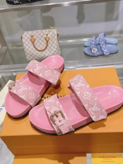 Alternative view of LV Slides & Slippers Canvas-Leather (Black-White-Beige-Pink-Blue) EU35-45 A5020260603213289
