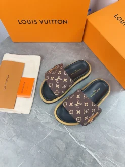 Alternative view of LV Slides & Slippers Canvas-Leather (Brown-Black-Blue-White) EU35-45 A6020260603219389