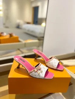 Alternative view of LV Slides & Slippers Canvas-Leather (White-Pink-Beige) EU34-42 B90202606032169129