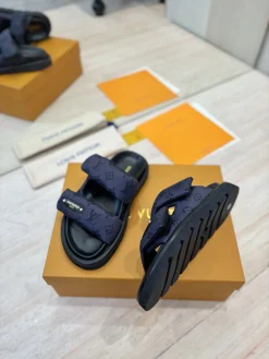 LV Slides & Slippers Canvas (Navy-Black) EU35-45 A9020260603230599
