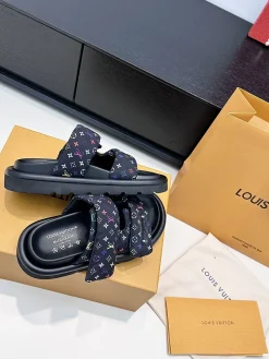 LV Slides & Slippers Canvas-Rubber (Black-Multi) EU35-45 B60202606032128119