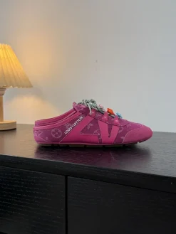 LV Slides & Slippers Canvas-Suede (Pink-White-Green-Orange-Blue) EU35-40 B60202606032165119
