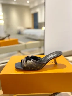 LV Slides & Slippers Coated Canvas (Brown-Black) EU34-42 B90202606032225129
