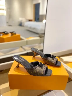Alternative view of LV Slides & Slippers Coated Canvas (Brown-Black) EU34-42 B90202606032225129