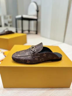 LV Slides & Slippers Coated Canvas (Brown) EU35-41 B90202606032223129