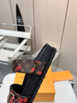 LV Slides & Slippers Coated Canvas (Brown-Red-Black) EU35-41 B40202606032236109