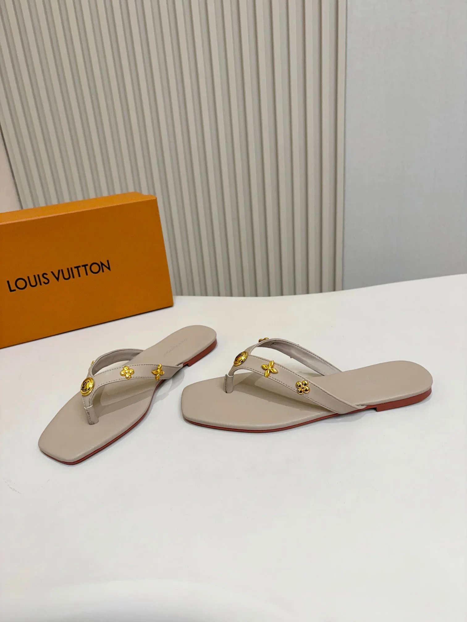 LV Slides & Slippers Leather (Beige-Gold-Red) EU35-43 A6020260603212789 - Image 5