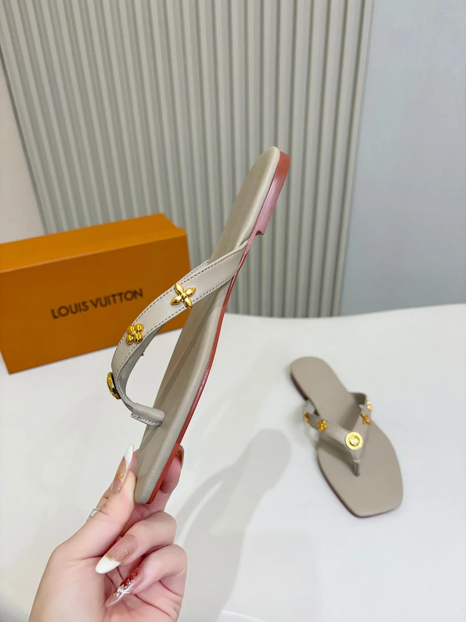 LV Slides & Slippers Leather (Beige-Gold-Red) EU35-43 A6020260603212789 - Image 8
