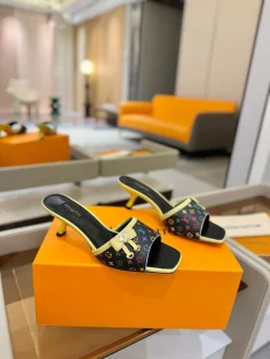 Alternative view of LV Slides & Slippers Leather (Black-Yellow-Multi) EU34-42 B90202606032221129