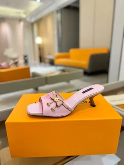 LV Slides & Slippers Leather (Pink-Red-Beige) EU34-42 B90202606032278129