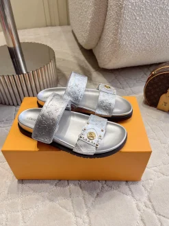 Alternative view of LV Slides & Slippers Leather (Silver-Gold-Black) EU35-42 B90202606032267129