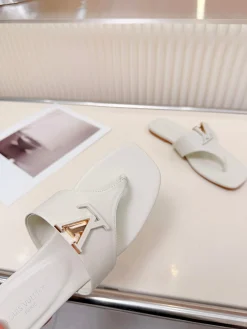 Alternative view of LV Slides & Slippers Leather (White-Brown) EU35-40 A6020260603326089