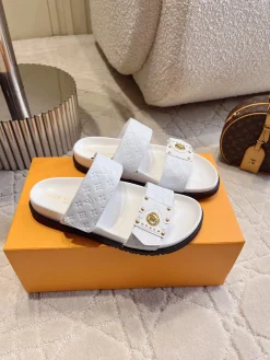 Alternative view of LV Slides & Slippers Leather (White-Gold-Black) EU35-39 B90202606032137129
