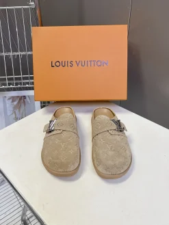 Alternative view of LV Slides & Slippers Suede (Beige) EU39-45 B40202606032286109