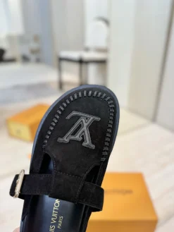 Alternative view of LV Slides & Slippers Suede (Black) EU35-40 B60202606032289119