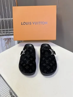 Alternative view of LV Slides & Slippers Suede (Black) EU39-45 B40202606032293109