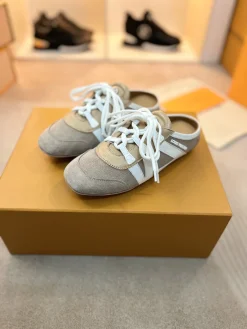 Alternative view of LV Slides & Slippers Suede-Leather (Beige-White) EU35-42 B70202606032303119