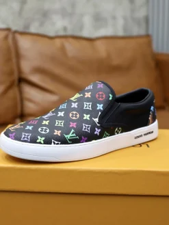 LV Sneakers & Trainers Coated Canvas (Black-Multi-Color) EU38-44 B10202606032335109