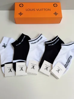 LV Socks D020260602076049