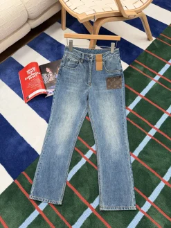 LV Trousers & Shorts Denim (Blue) S-M-L C05202606011616129