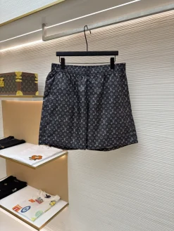 LV Trousers & Shorts Polyester (Black-White) S-XL A3020260613026789