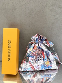 LV Umbrellas E520260602076449