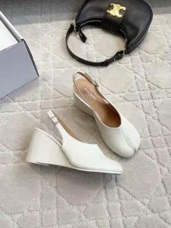 MAISON MARGIELA Pumps & Heels Leather (White) EU35-39 B90202606032576129