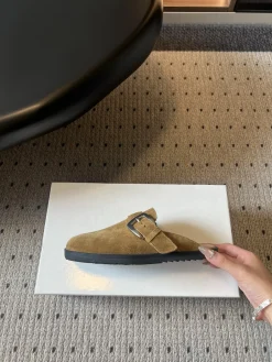 MAISON MARGIELA Slides & Slippers Suede (Brown-Black) EU35-41 B60202606032439119