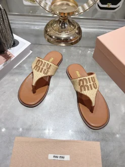 Alternative view of MIU MIU Slides & Slippers Raffia-Leather (Brown-Beige) EU35-41 B30202606032526109