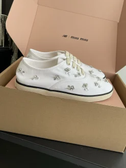 MIU MIU Sneakers & Trainers Canvas (White-Black-Beige) EU35-40 B60202606032544119