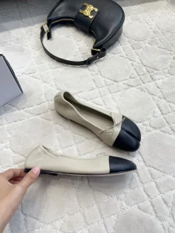 MM6 Flats & Loafers Leather (Beige-Black) EU35-39 B80202606032553129