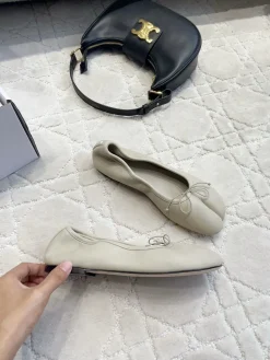 MM6 Flats & Loafers Leather (Beige) EU35-39 B80202606032551129