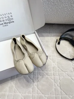 Alternative view of MM6 Flats & Loafers Leather (Beige) EU35-39 B80202606032551129