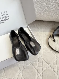 Alternative view of MM6 Flats & Loafers Leather (Black) EU35-39 B60202606032552119