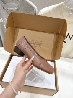 MM6 Flats & Loafers Leather (Brown-Black) EU35-40 C30202606032561139