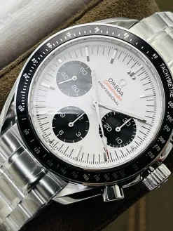 Alternative view of OMEGA Speedmaster Automatic 31130423001005 (White Dial) 42mm A600202606040467519